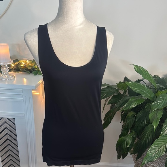 Black and White Plaid Open Front Cardigan with Black Tank - Picture 4 of 5